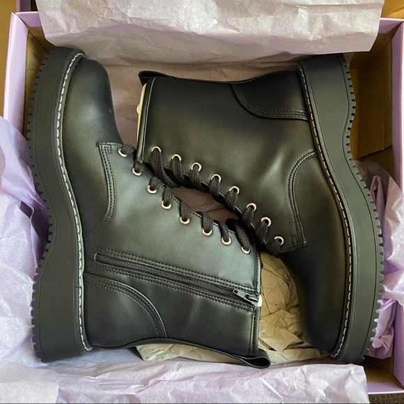 Steve Madden 🌸 Madden Girl Kurtt Lace Up Chunky Combat Boots - Picture 5 of 5
